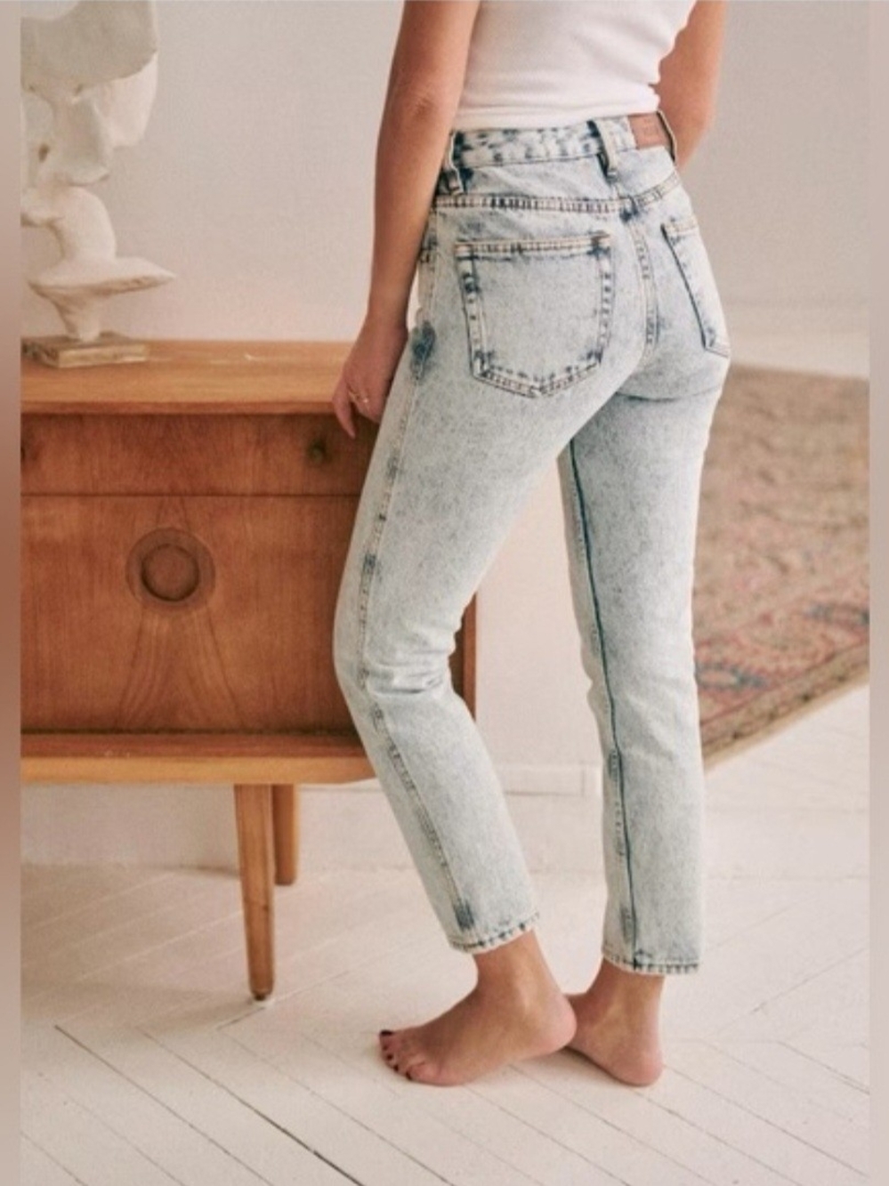 Sezane Light Wash Denim Ankle Jeans - Pale Blue
